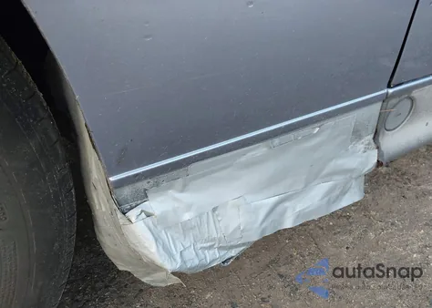 1995 BMW 325 Ic z USA, uszkodzony, nr VIN WBABJ5329SJC83026